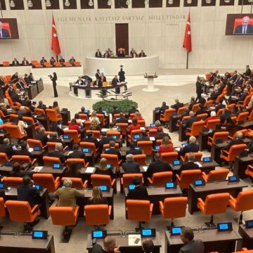 CHP’li isimden Sırrı Süreyya Önder açıklaması: Sürece zarar vermemek için şikayetçi olmadı