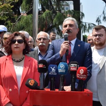 CHP’nin, bilboardları kullanmasına izin vermeyen TMSF’ye tepki