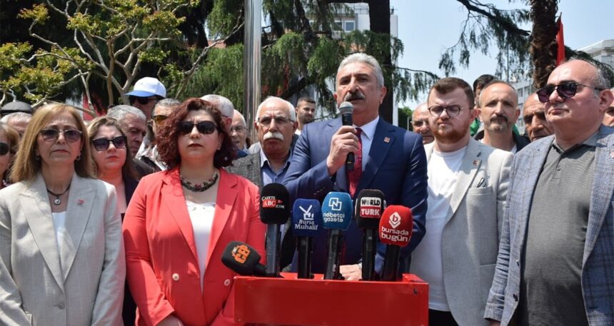 CHP’nin, bilboardları kullanmasına izin vermeyen TMSF’ye tepki