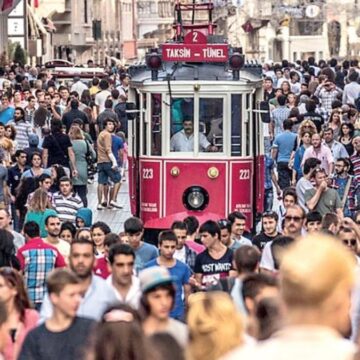 Çok çalışıyoruz yoksulluktan kaçamıyoruz