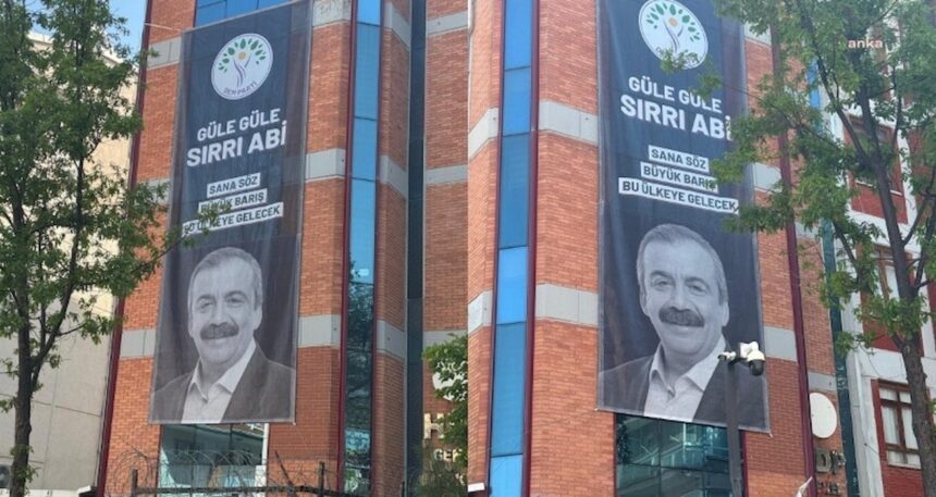 DEM Parti Genel Merkezi’ne Sırrı Süreyya Önder afişi asıldı: ‘Sana söz…’