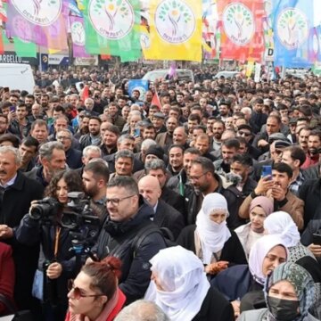 DEM Parti sokağa iniyor! Sırrı Süreyya Önder’in yerine kim geçecek?