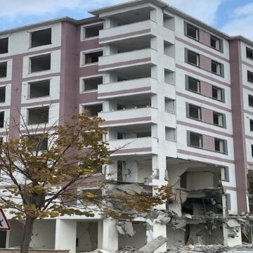 Depremzedelere, hakkını aradın cezası