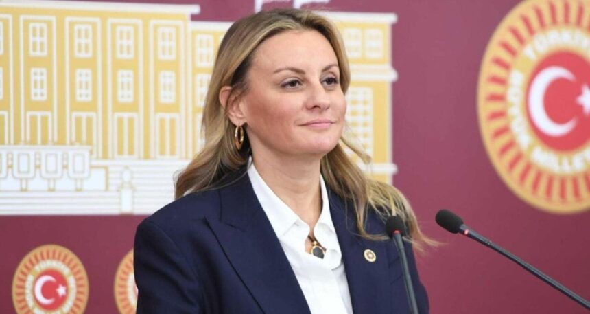 DEVA Partisi’nden istifa etmişti: Seda Kaya Ösen CHP’ye katılıyor