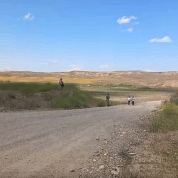 Diyarbakır’da baba ve oğlunun yanmış cesedi araç içinde bulundu