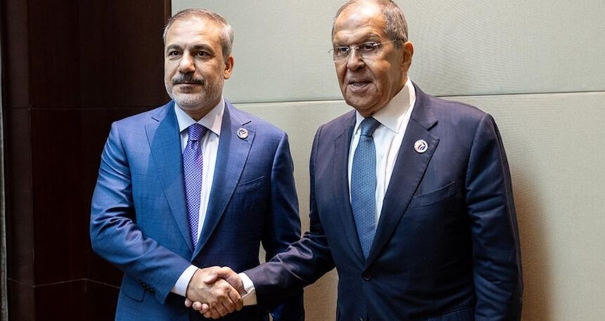 Dünyanın beklediği buluşmadan önce, Fidan ve Lavrov detayları konuştu