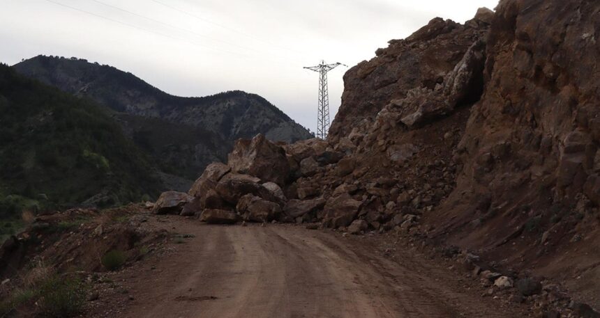 Erzurum’da heyelan