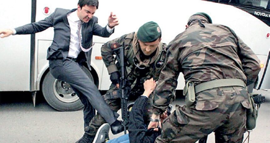 Eşi bile ödüllendirildi