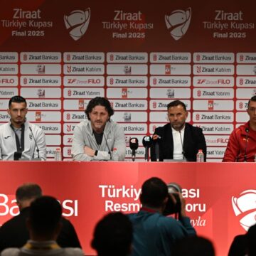 Fatih Tekke’den Muslera’ya: Türkçe konuşsana