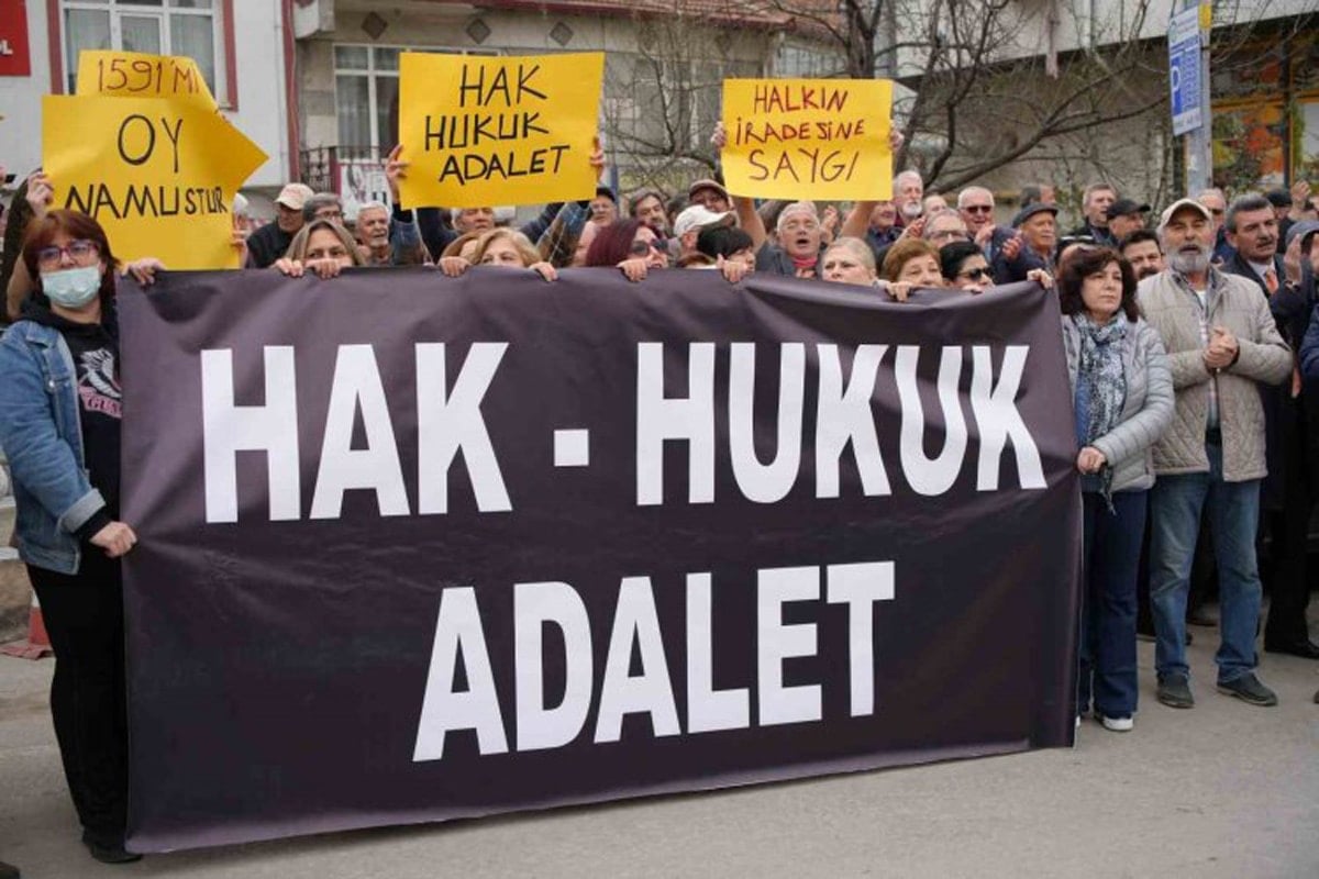 Halk gösteriyor çözüm işte bu!
