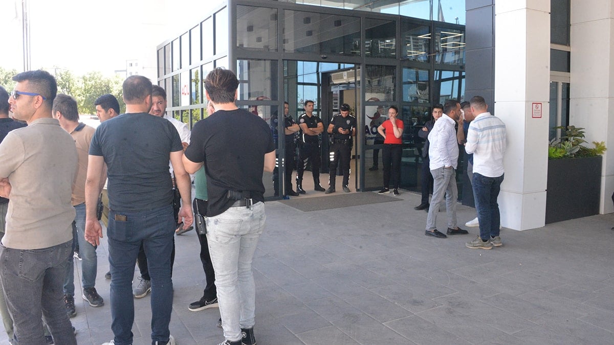 Hastanede pompalı dehşeti! Uzaklaştırma kararı aldırdığı eski eşi tarafından katledildi
