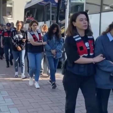 İBB’ye 3. dalga operasyonunda 16 kişiye tutuklama talebi