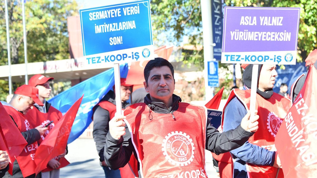 İktidarı protesto Türk-İş' i korkuttu