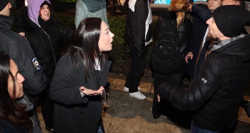 ‘İmamoğlu’ soruşturması Gençlik Kollarına uzandı: MYK üyesi Özlem Ünal’a soruşturma