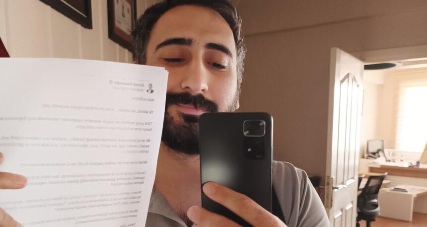 İmamoğlu’nun paylaşımlarını çıktı alıp sokakta dağıtan avukat gözaltına alındı