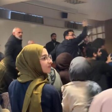 İslamcı Nurettin Yıldız Boğaziçi’nde konuştuğu salonda protesto edildi