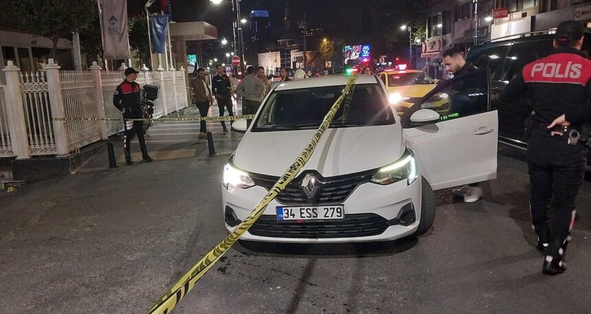 İstanbul’un göbeğinde silahlı saldırı: Otomobile kurşun yağdırdılar