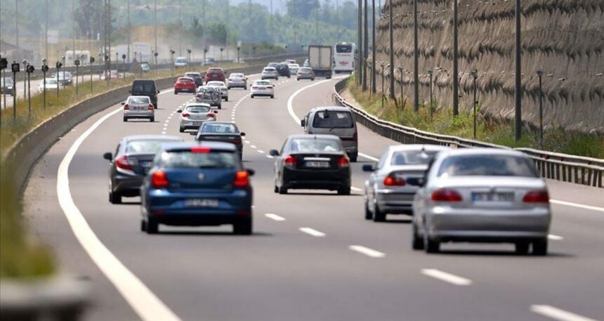 İstanbul’un ‘kapalı olmayan yolları’nda trafik yoğunluğu yüzde 4’e düştü