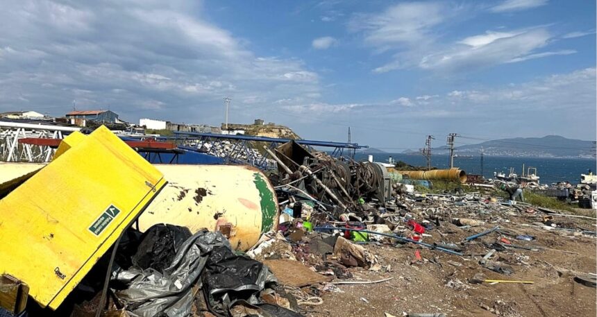 İzmir Aliağa’da 15 bin ton zehirli atık insan ve çevre sağlığını tehdit ediyor