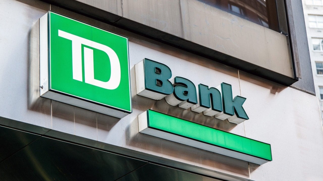 Kâr rekoru kıran bankadan şaşırtan karar: Binlerce kişiyi işten çıkarıyor