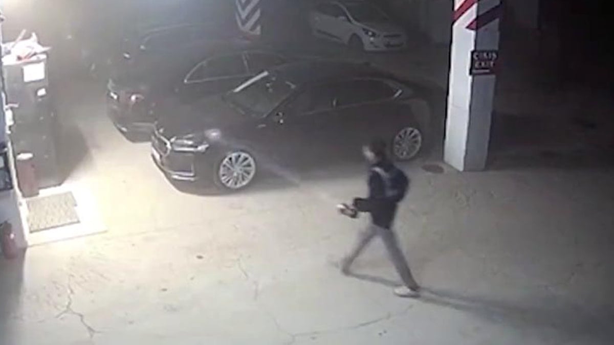 Kartalkaya'daki yangın faciasında skandal görüntüler: İnsanlar diri diri yanarken onlar araçlarını kurtarmış