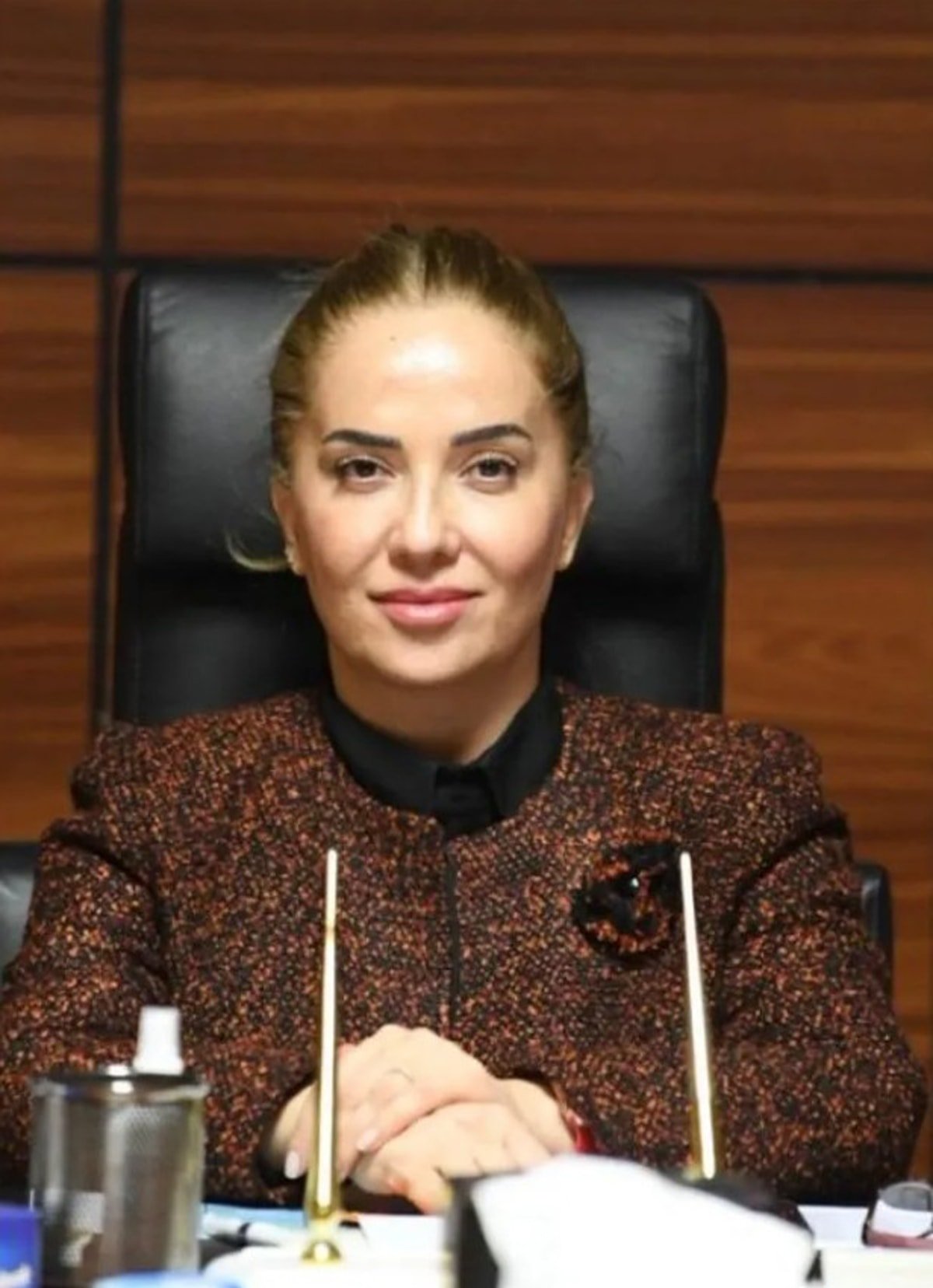 'Kavala suçsuz dedim diye vali olan eşimi gece aldılar'