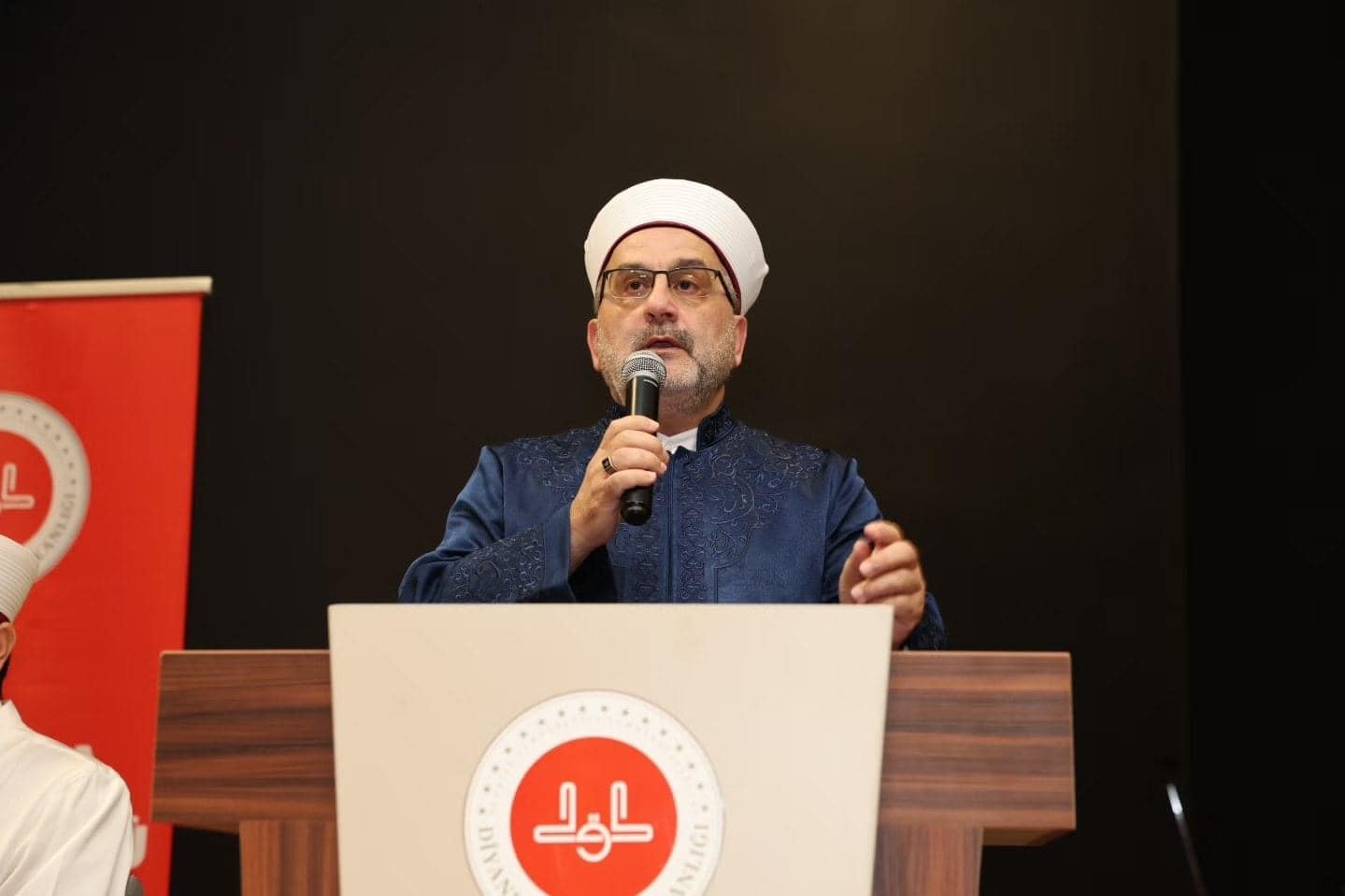 Küstah müftü şimdi yandı