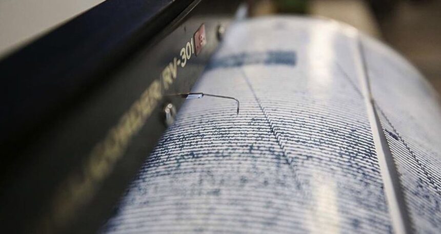 Kütahya’da gece yarısı deprem: Yine sallandı