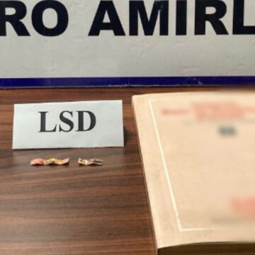 Kütahya’da kitap sayfaları arasında uyuşturucu satan şüpheli yakalandı