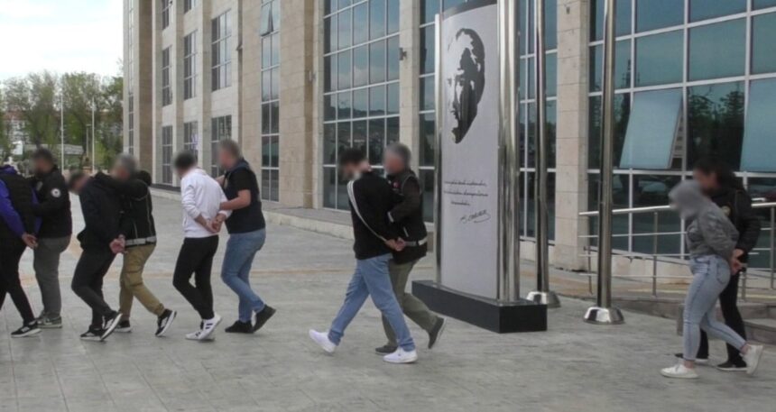 Kütahya’da uyuşturucu operasyonunda 6 tutuklama