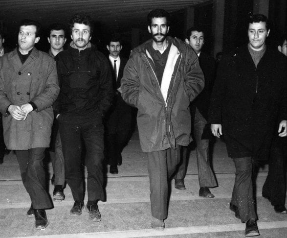 “O mahur beste çalar Müjgan’la ben ağlaşırız”