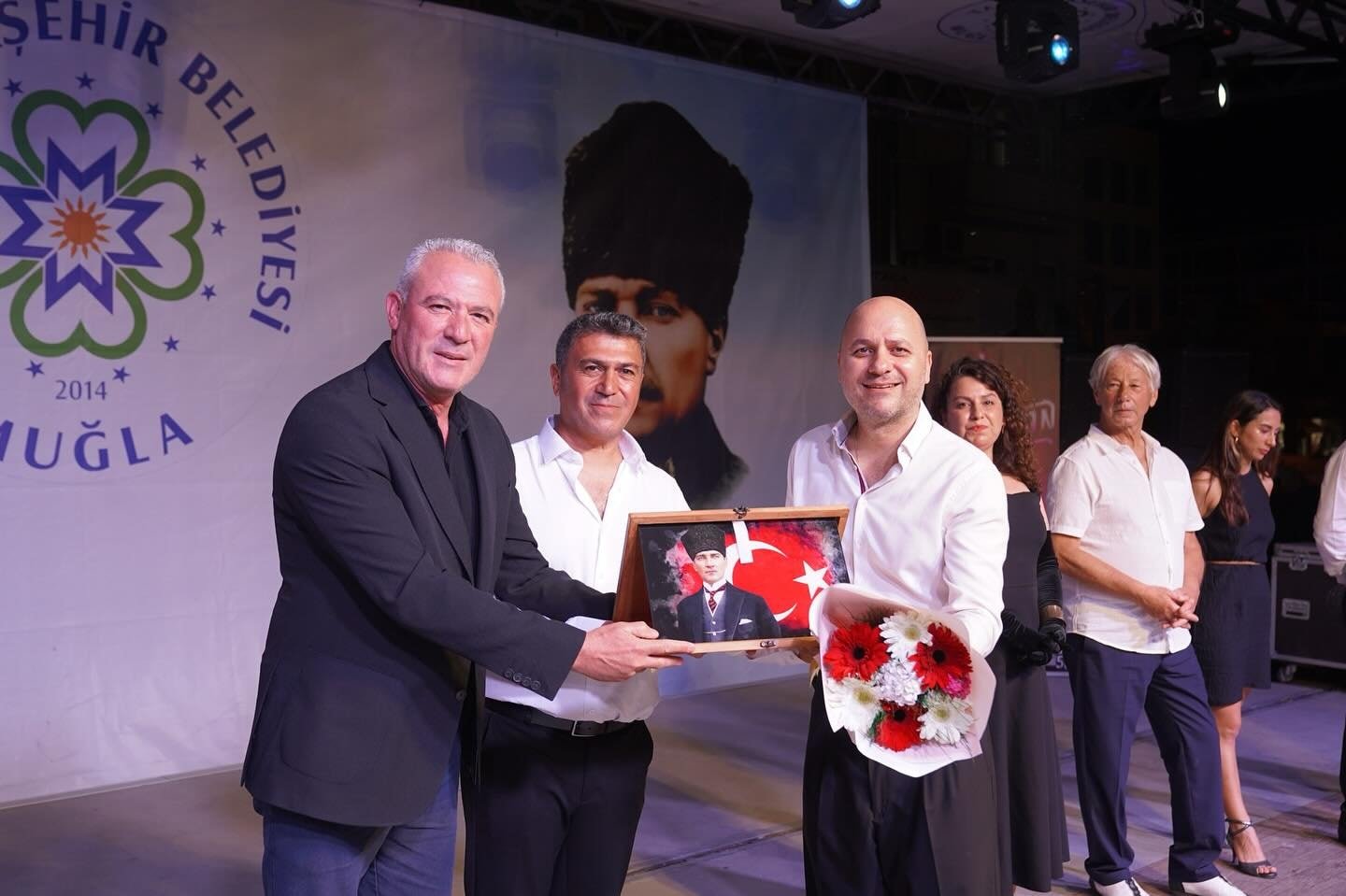 Ortaca Dans Festivali renkli görüntülere sahne oldu