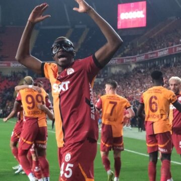 Osimhen tarihi rekoru kırdı
