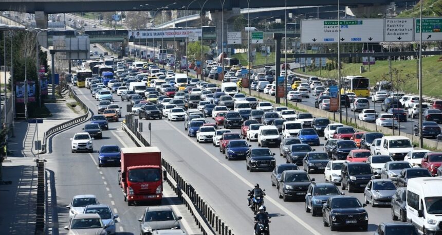 Otomobil piyasasında bir devir kapanıyor: Onlarca araç üretimden kalkacak