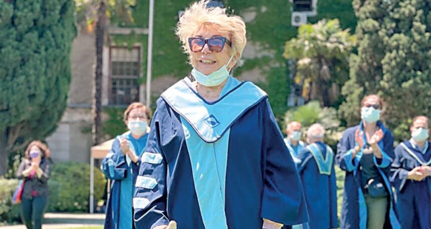 Prof. Dr. Oya Başak hayatını kaybetti