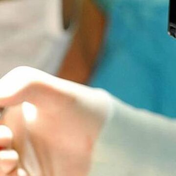 Profesör ile sekreterinin bıçak parası aldığı ortaya çıktı! Rüşvet ajandasıyla yakalandılar