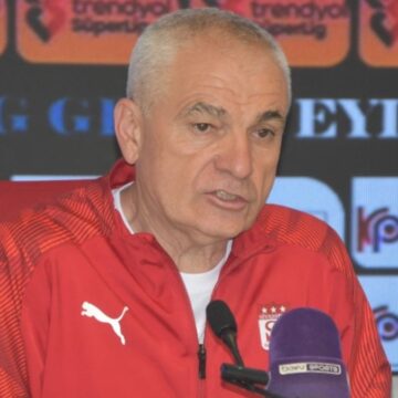 Rıza Çalımbay: Manaj kötü günündeydi
