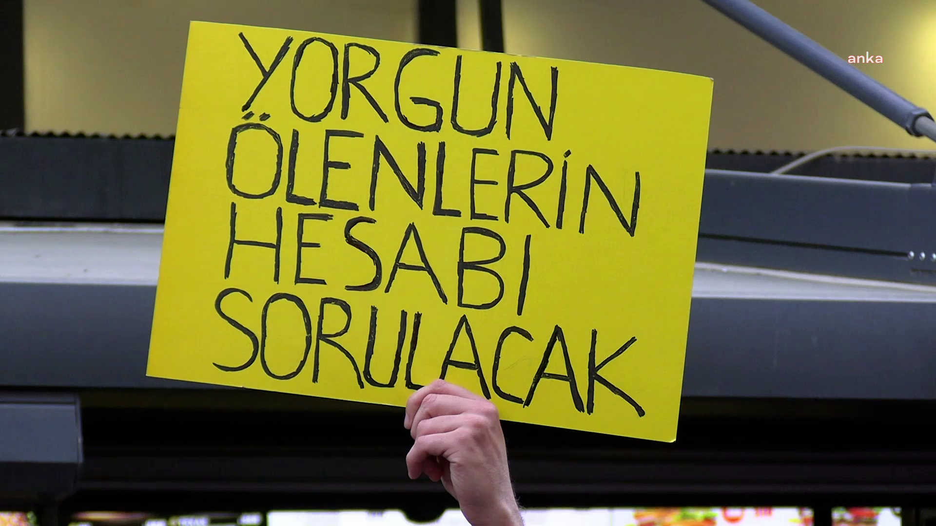 Soma faciasının 11. yılında adalet çağrısı yükseldi: “Katiller Sokakta, İşçiler Toprakta”