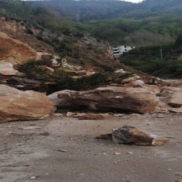 Son Dakika… Giresun’da heyelan! Kara yolu ulaşıma kapandı