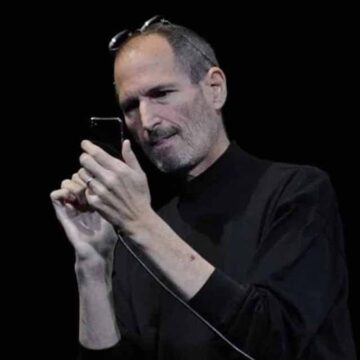 Steve Jobs 2007’de neredeyse hiç çalışmayan bir iPhone ile sahneye çıktı: Onu kurtaran bu senaryo oldu!