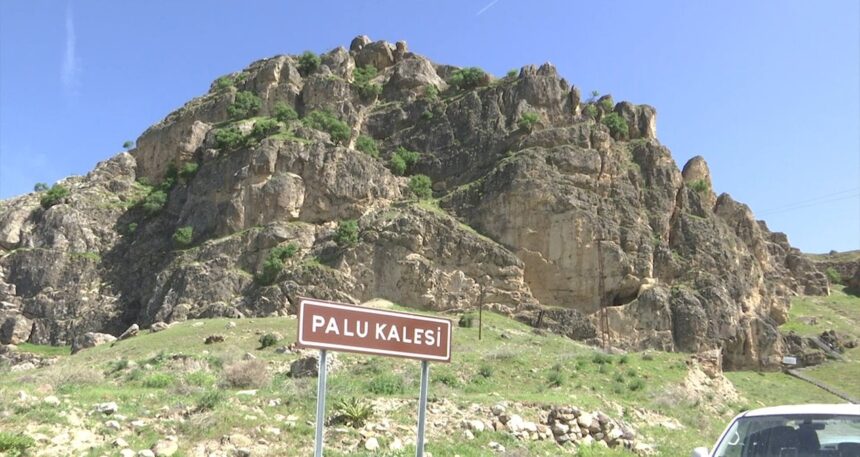 Tarihi Palu Kalesi’nde arkeolojik kazılar başladı