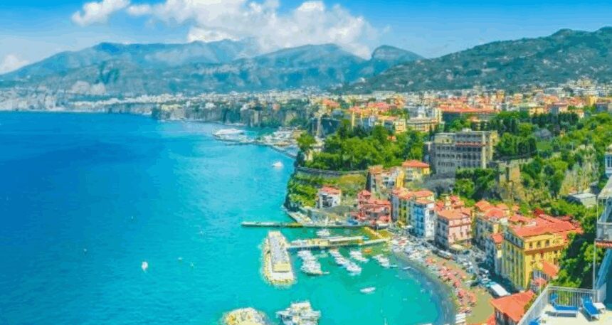 Turistik kentin belediye başkanı rüşvet alırken suçüstü yakalandı