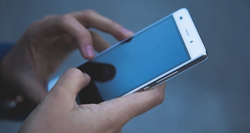 Türkiye’de popüler cep telefonunun satışı yasaklandı