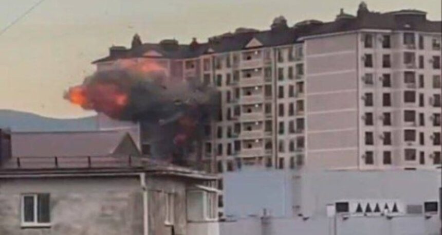 Ukrayna İHA’sı, Rusya’da apartman dairesini vurdu