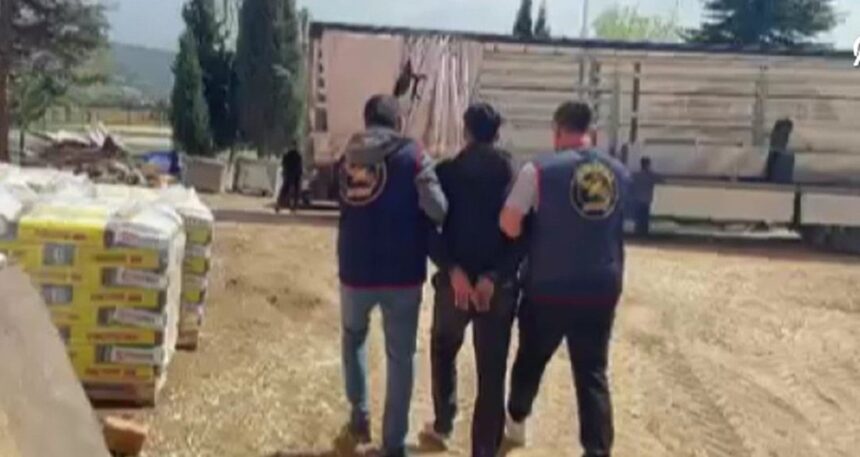 Van’da 8 hırsız yakalandı