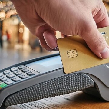 Vatandaşlar kredi kartlarını asgari ödemeyle döndürüyor