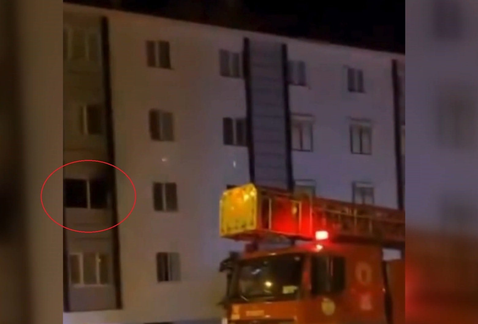 Yangın bir aileyi yok etti! Anne baba öldü zihinsel engelli çocuk ağır yaralandı
