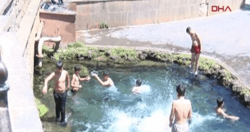 Yaz geldi çocukların tehlikeli eğlencesi başladı