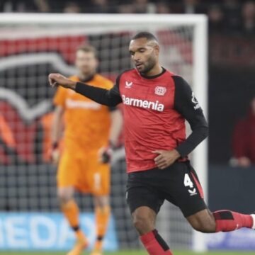 Yıldız futbolcu Leverkusen’e gözyaşları ile veda etti