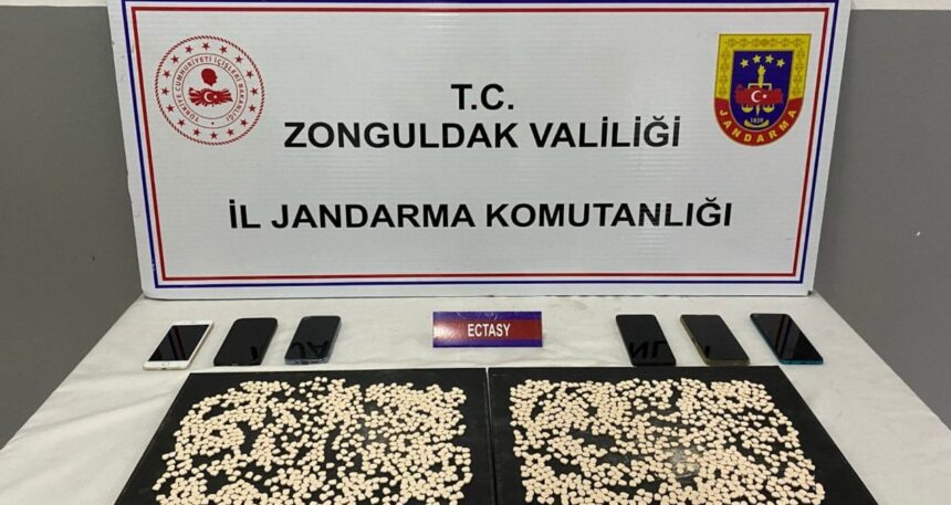 Zonguldak’ta bin 540 sentetik uyuşturucu ele geçirildi: 4 gözaltı